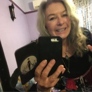 Meet your Posher, Deborah